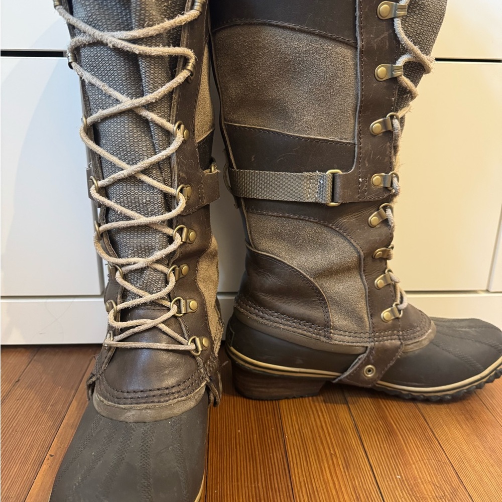 Sorel Women's Winter & Rain Boots - Brown and Tan